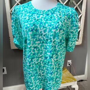 Chico’s Top With Gathered Sleeves Size 4 (XXL)
